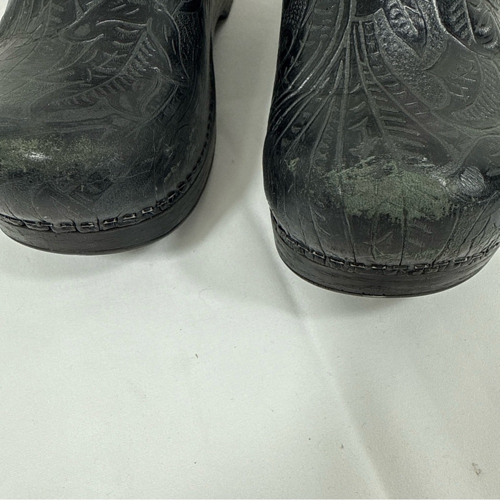 Dansko Professional Clogs Shoes Women's Size 9.5 Black Floral Embossed Leather - Picture 3 of 16